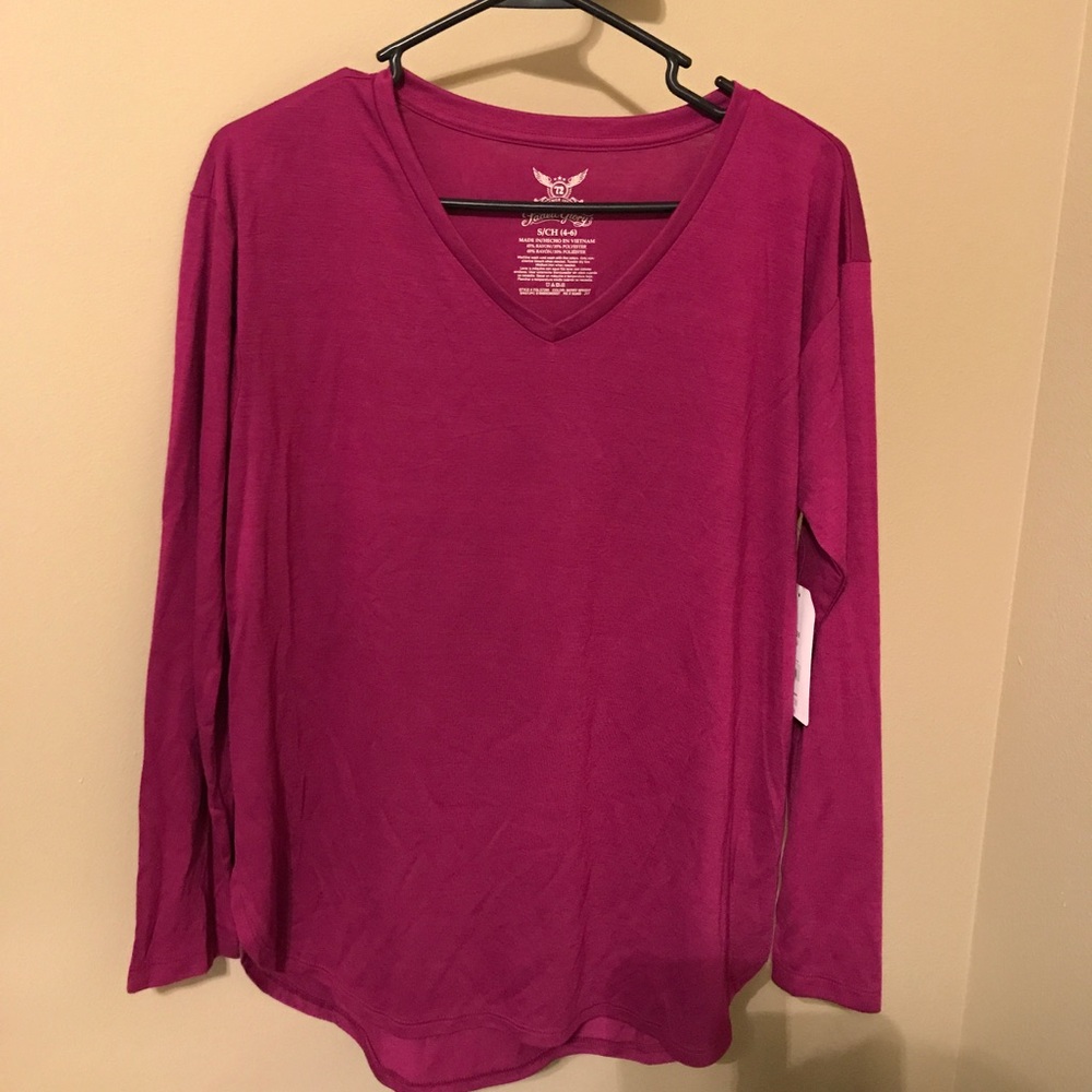 Long sleeve shirts